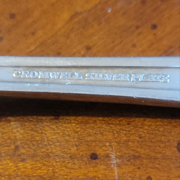 Vtg Cromwell Silver Plated Tablespoon - Picture 2 of 3